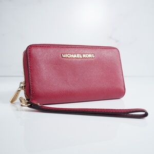 MICHAEL KORS Wristlet / Zip Wallet, Red / Gold Hardware Size